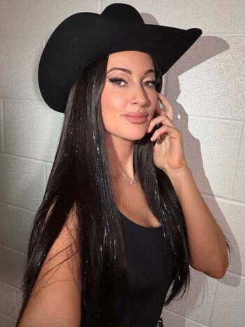 Full leaked Kacey musgraves private onlyfans photo